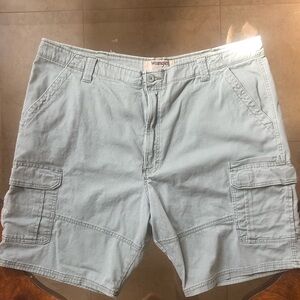 Wrangler Green Cargo Shorts for Casual Wear